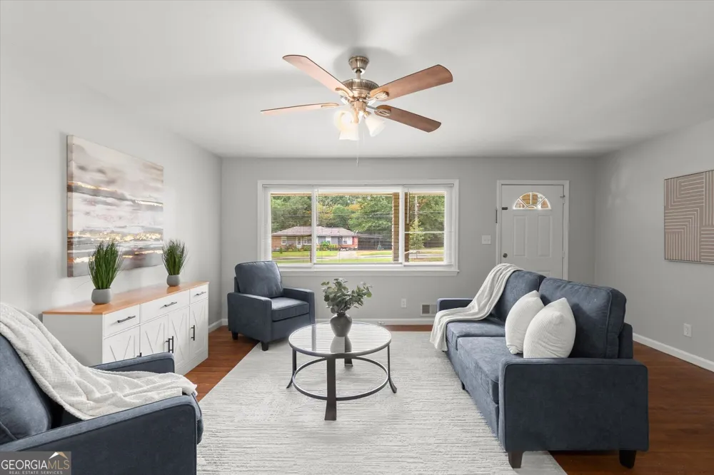 677 N Hairston RD Stone Mountain, GA 30083