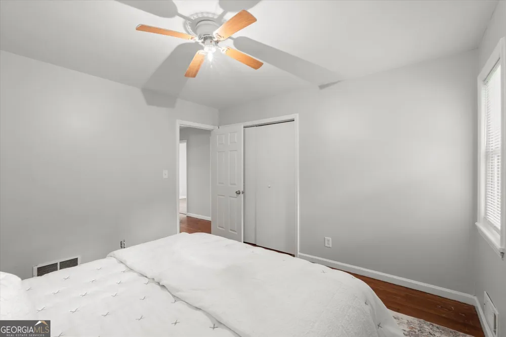 677 N Hairston RD Stone Mountain, GA 30083