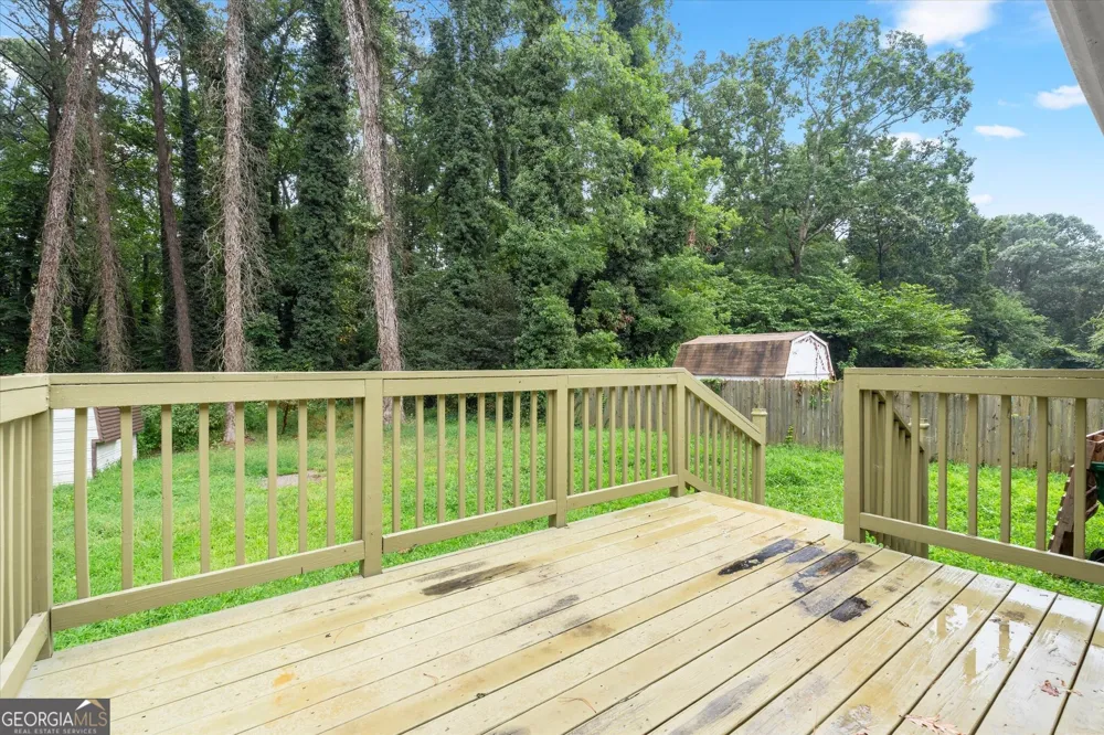 677 N Hairston RD Stone Mountain, GA 30083