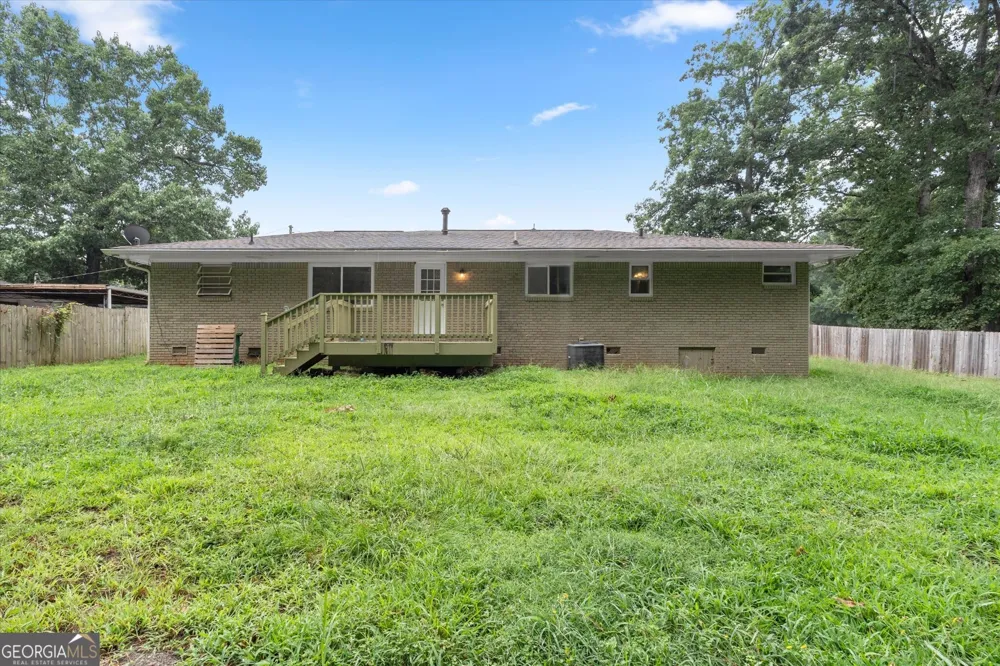 677 N Hairston RD Stone Mountain, GA 30083