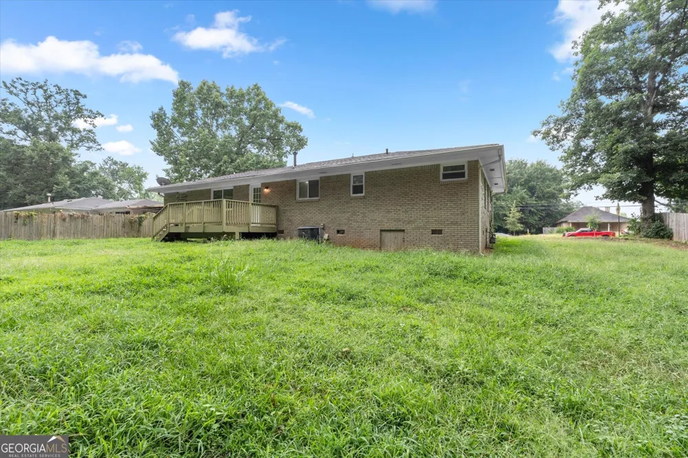 677 N Hairston RD Stone Mountain, GA 30083