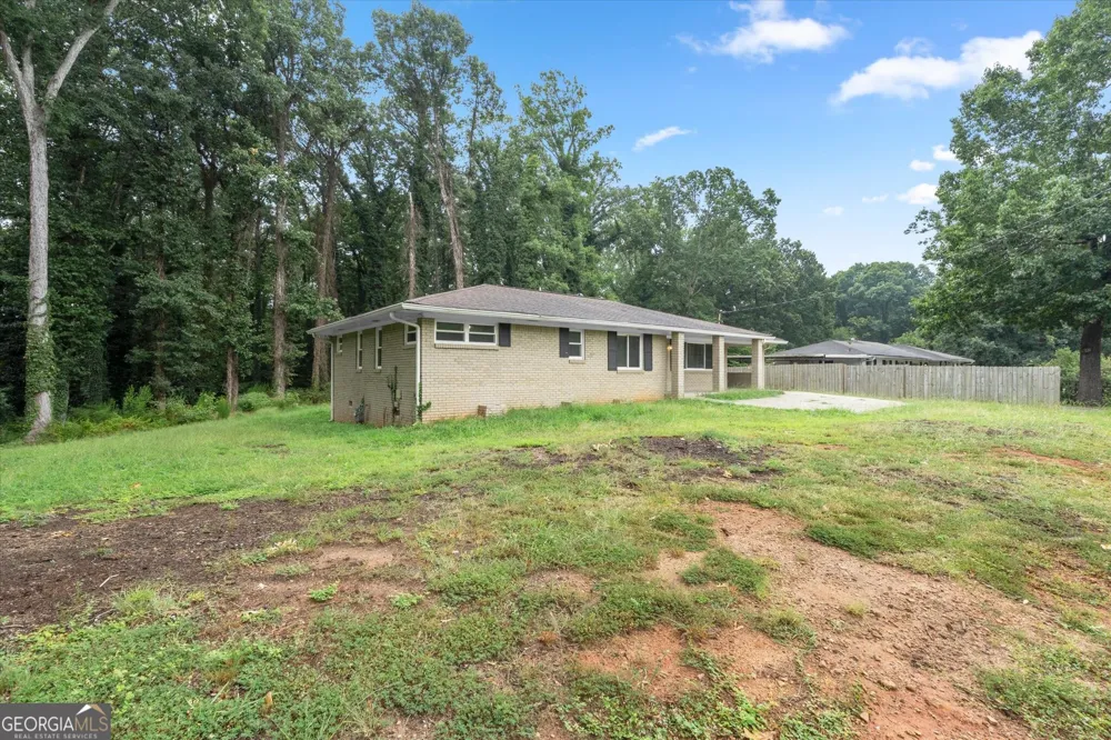 677 N Hairston RD Stone Mountain, GA 30083