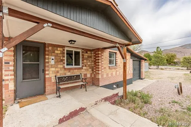 548 E Third Street Salida, CO 81201