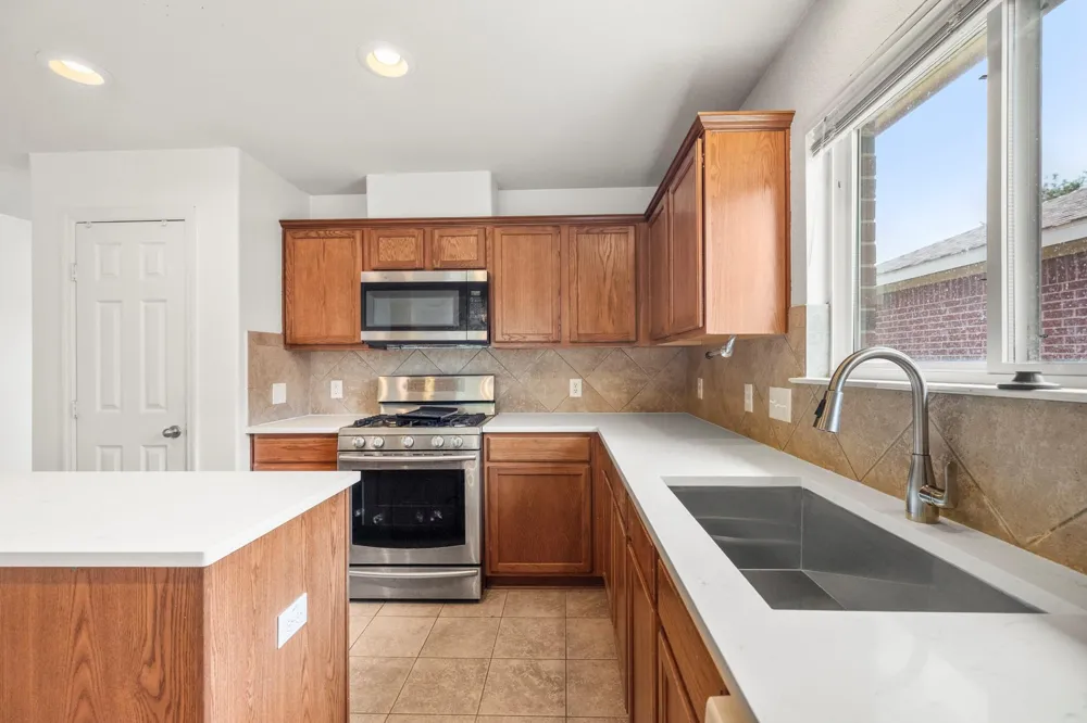 3211 Falcon Trail Drive Spring, TX 77373