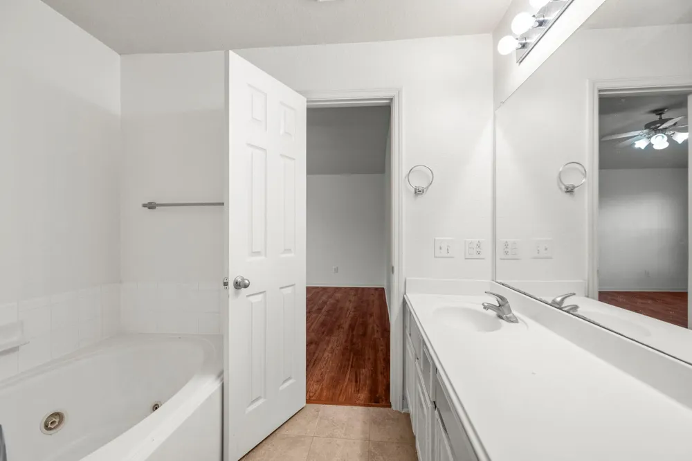 3211 Falcon Trail Drive Spring, TX 77373