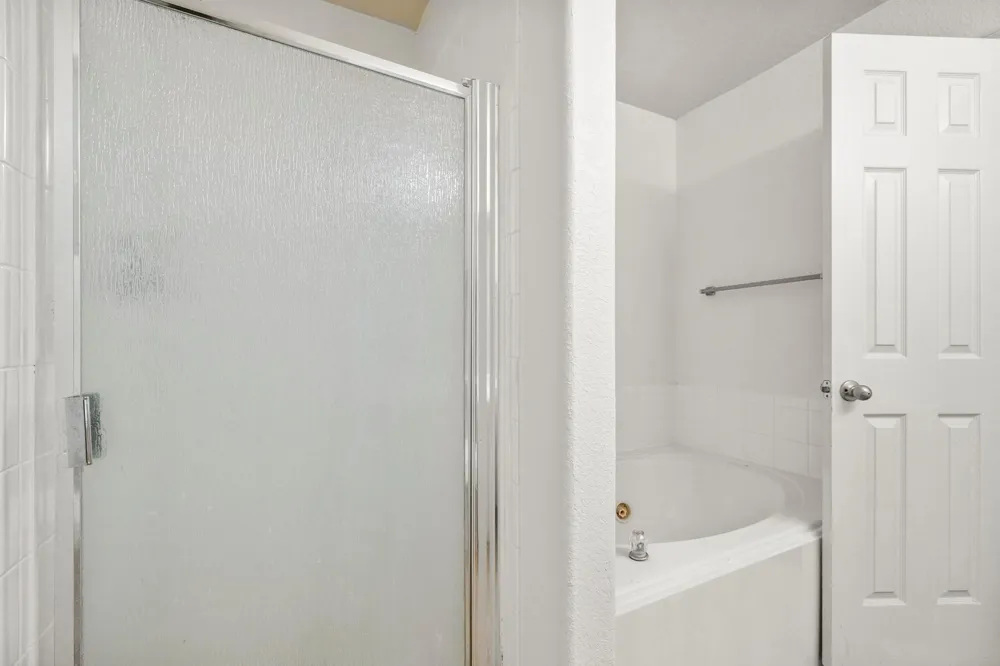 3211 Falcon Trail Drive Spring, TX 77373