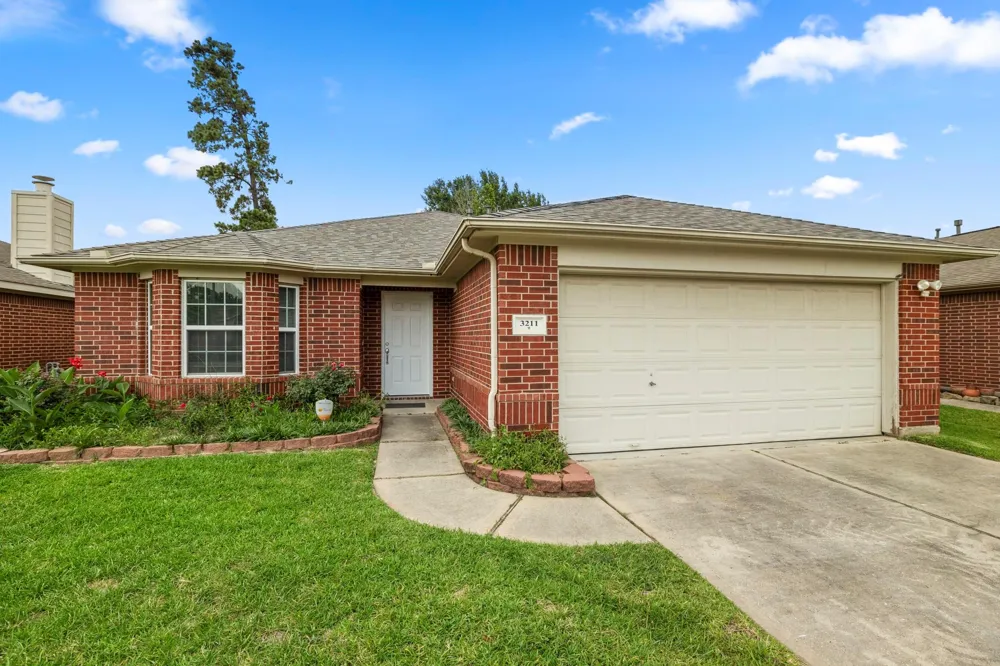 3211 Falcon Trail Drive Spring, TX 77373