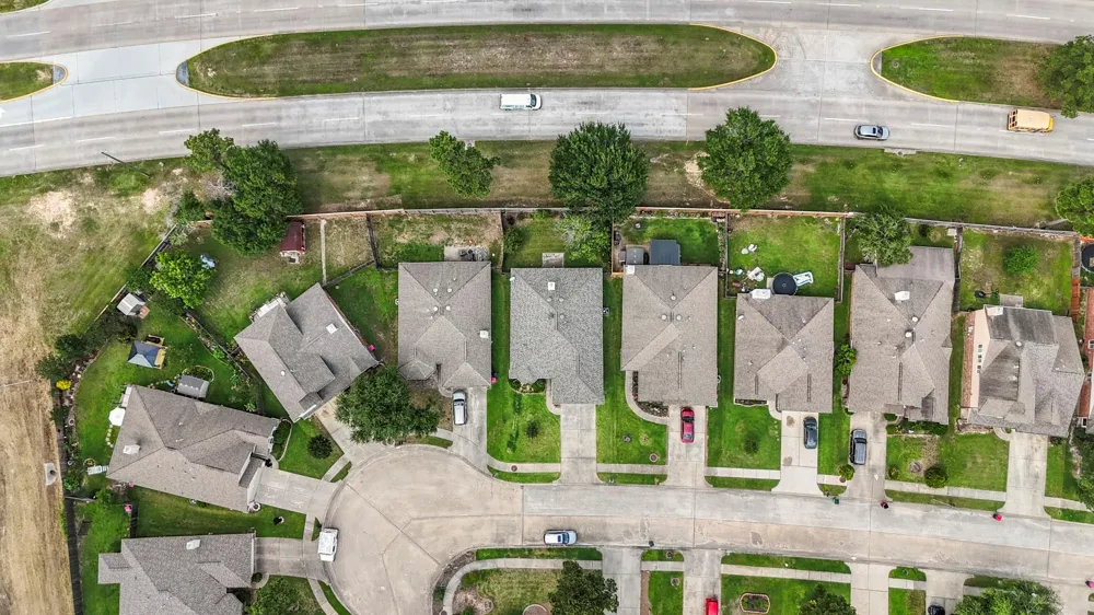 3211 Falcon Trail Drive Spring, TX 77373