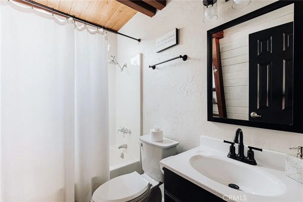 396 Kern Avenue Sugarloaf, CA 92386