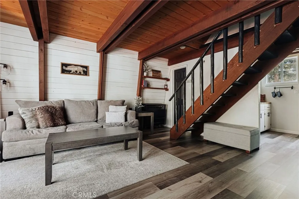 396 Kern Avenue Sugarloaf, CA 92386