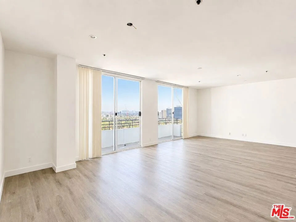 10390 WILSHIRE BOULEVARD #1805 Los Angeles, CA 90024