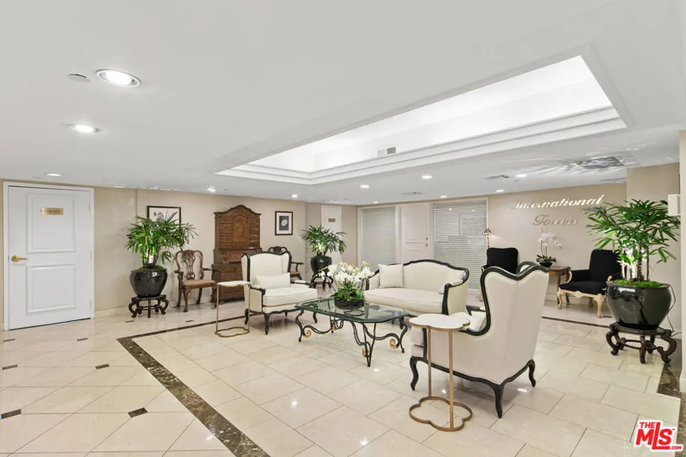 10390 WILSHIRE BOULEVARD #1805 Los Angeles, CA 90024