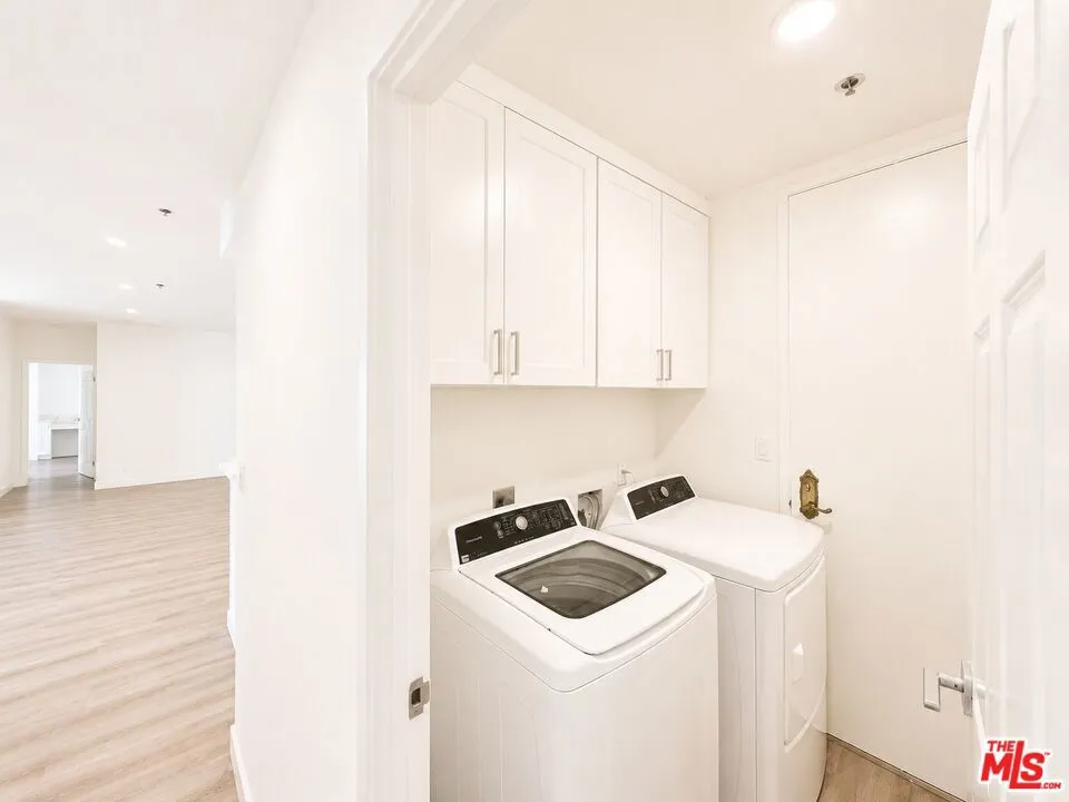 10390 WILSHIRE BOULEVARD #1805 Los Angeles, CA 90024