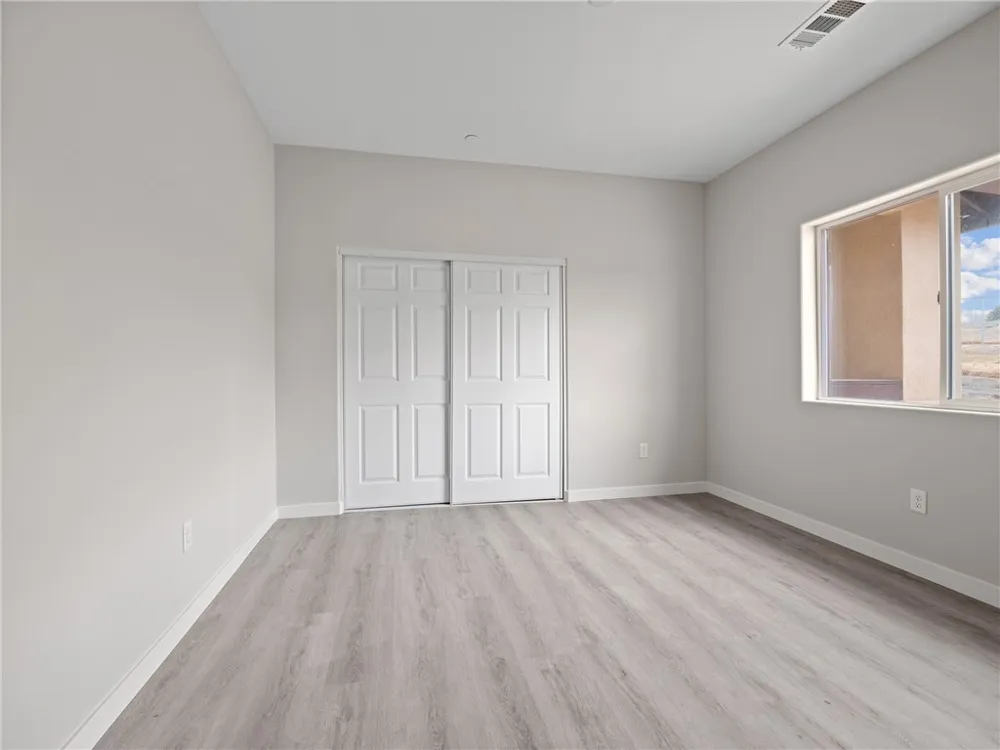 8411 Buckthorn Hesperia, CA 92345