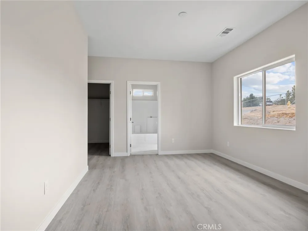 8411 Buckthorn Hesperia, CA 92345