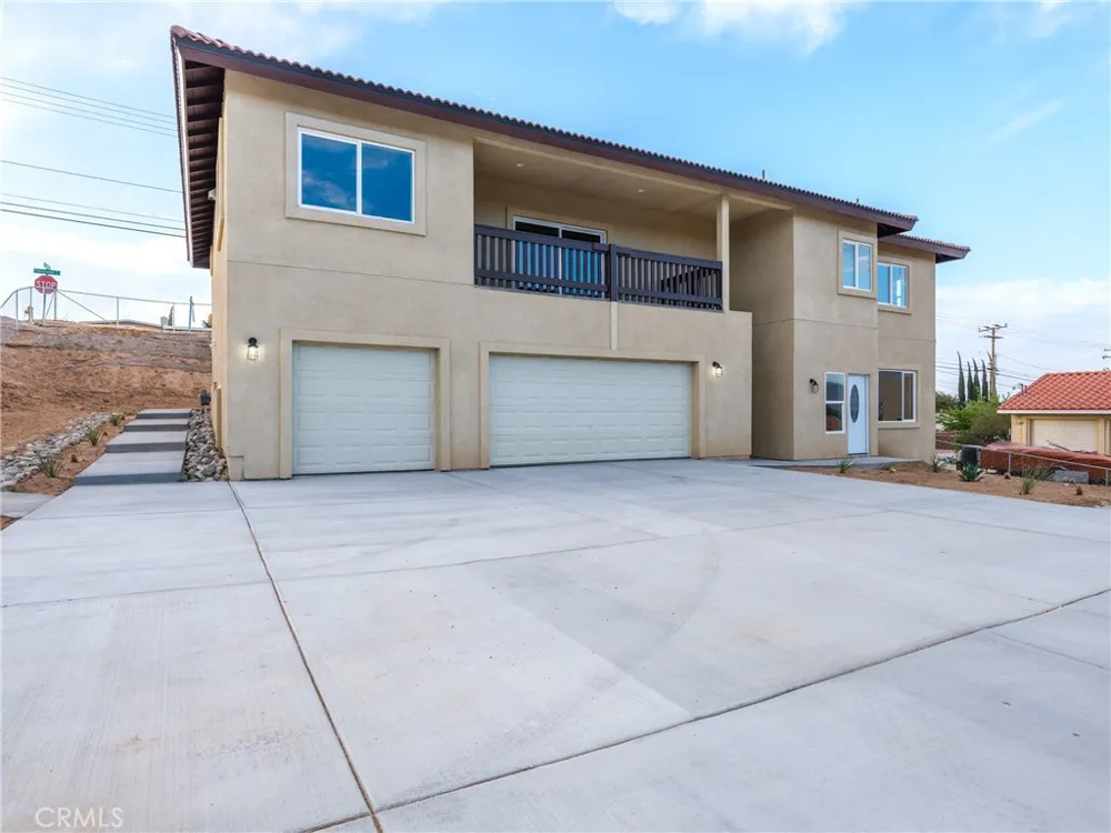 8411 Buckthorn Hesperia, CA 92345