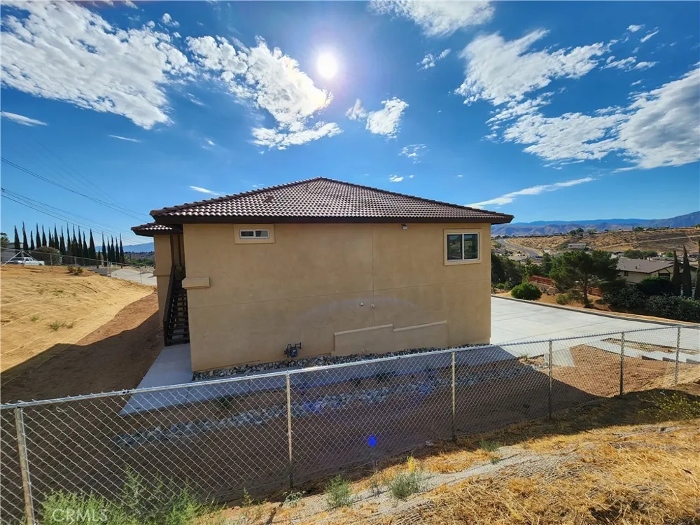 8411 Buckthorn Hesperia, CA 92345
