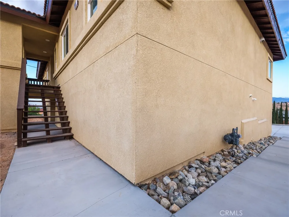 8411 Buckthorn Hesperia, CA 92345