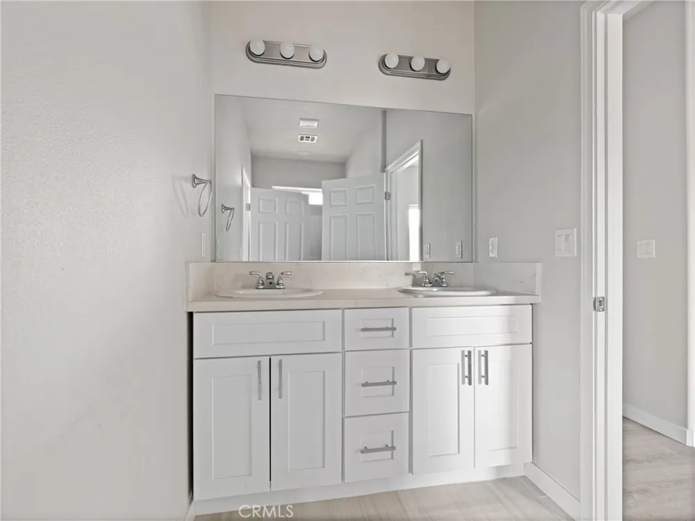 8411 Buckthorn Hesperia, CA 92345