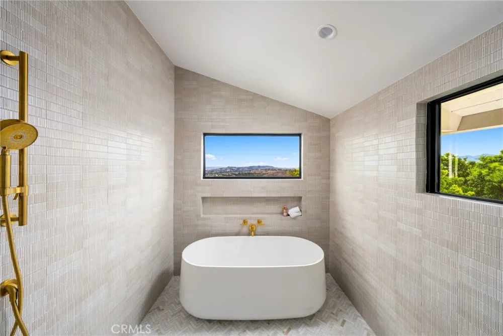 405 Avenida Salvador San Clemente, CA 92672