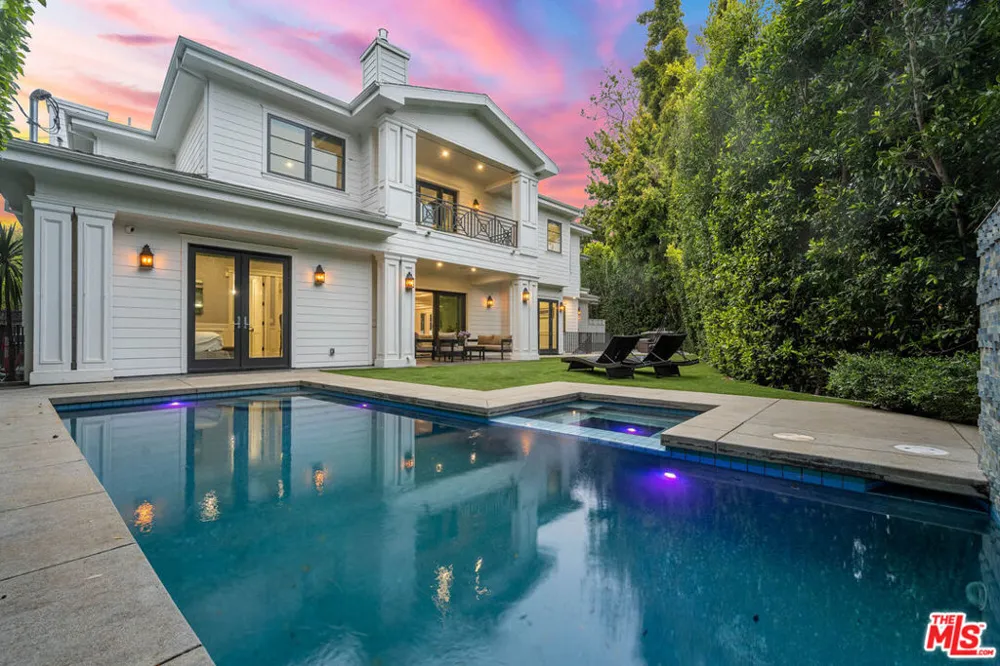 126 Canyon View Drive Los Angeles, CA 90049