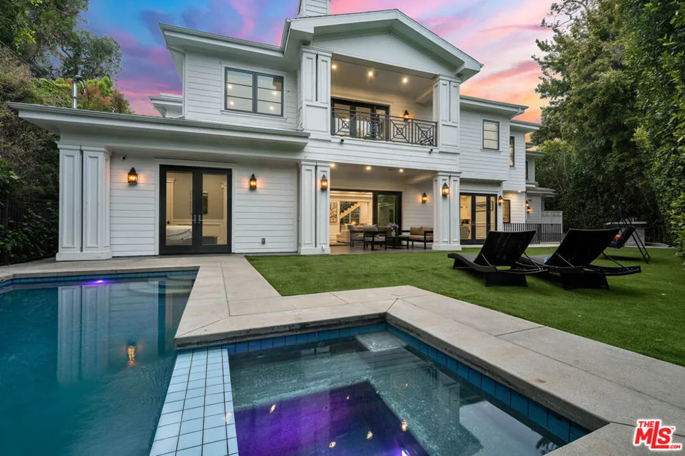 126 Canyon View Drive Los Angeles, CA 90049