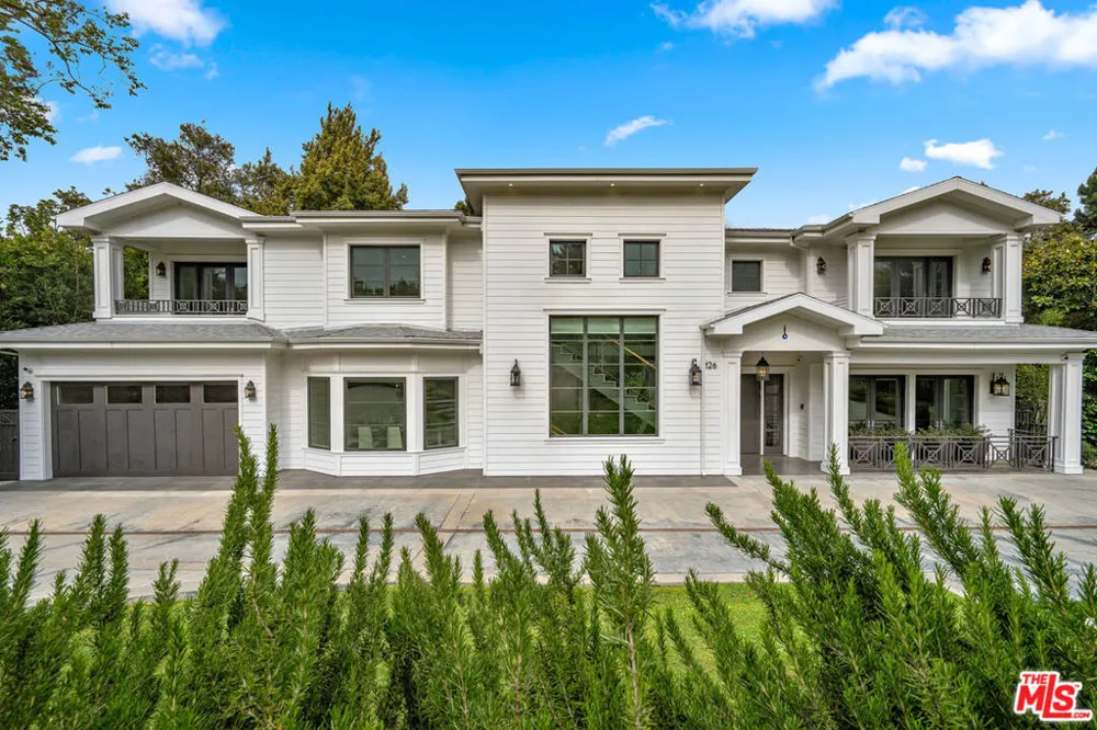 126 Canyon View Drive Los Angeles, CA 90049