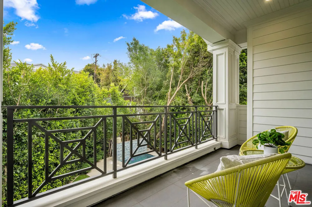 126 Canyon View Drive Los Angeles, CA 90049