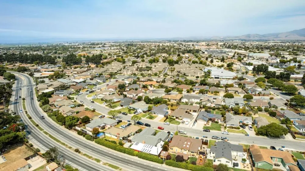 136 Del Mar Drive Salinas, CA 93901