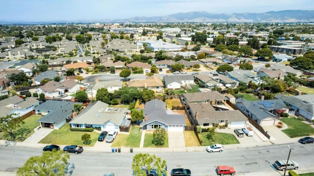 136 Del Mar Drive Salinas, CA 93901