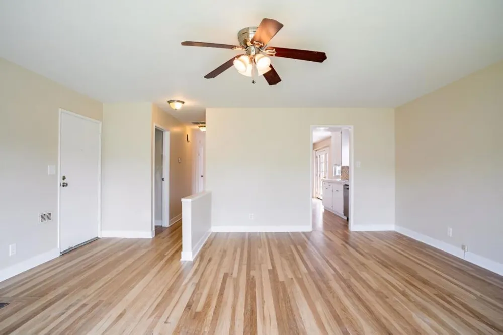 136 Del Mar Drive Salinas, CA 93901