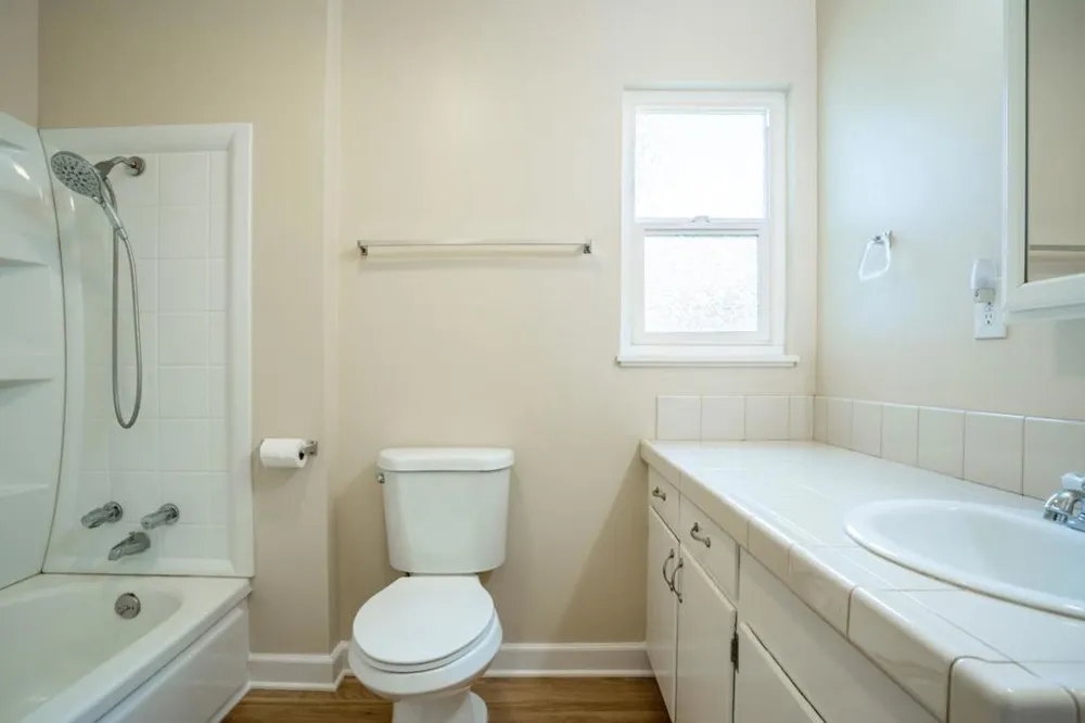 136 Del Mar Drive Salinas, CA 93901