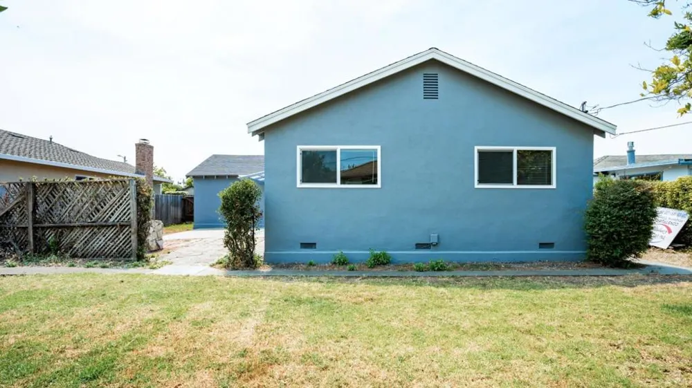 136 Del Mar Drive Salinas, CA 93901