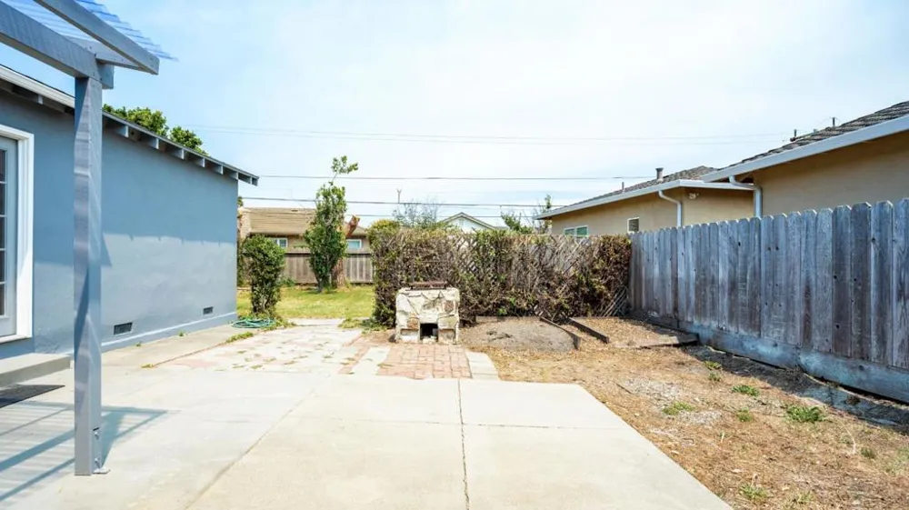 136 Del Mar Drive Salinas, CA 93901