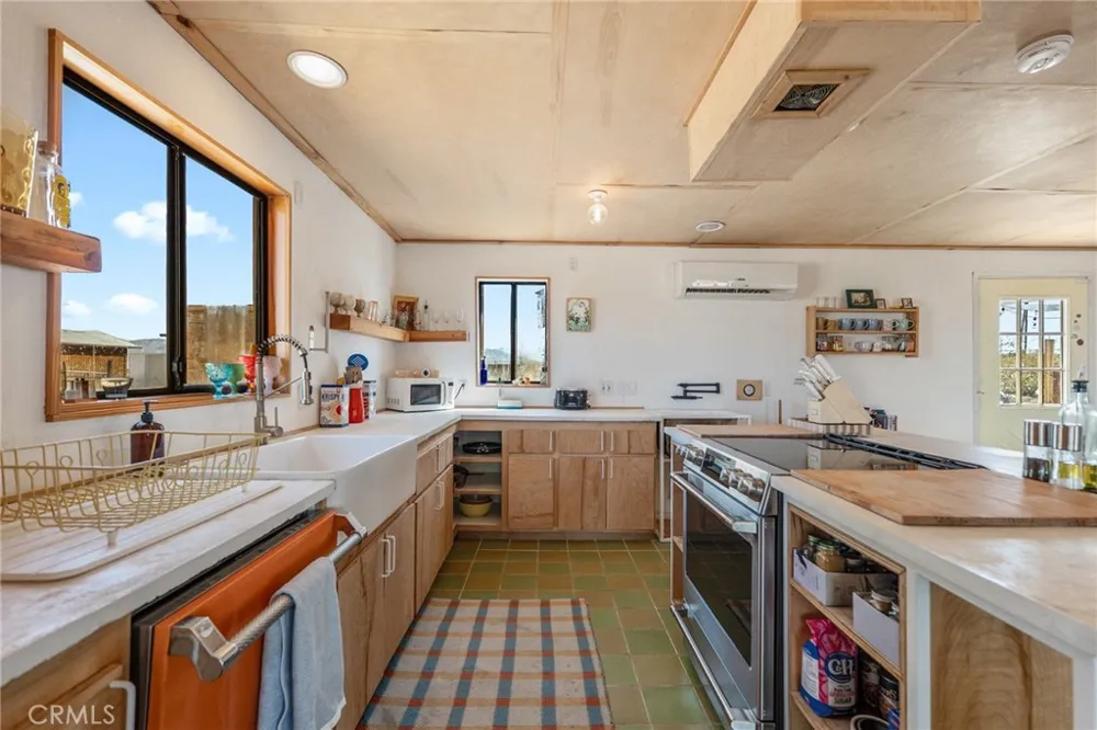 69833 Sunny Sands 29 Palms, CA 92277