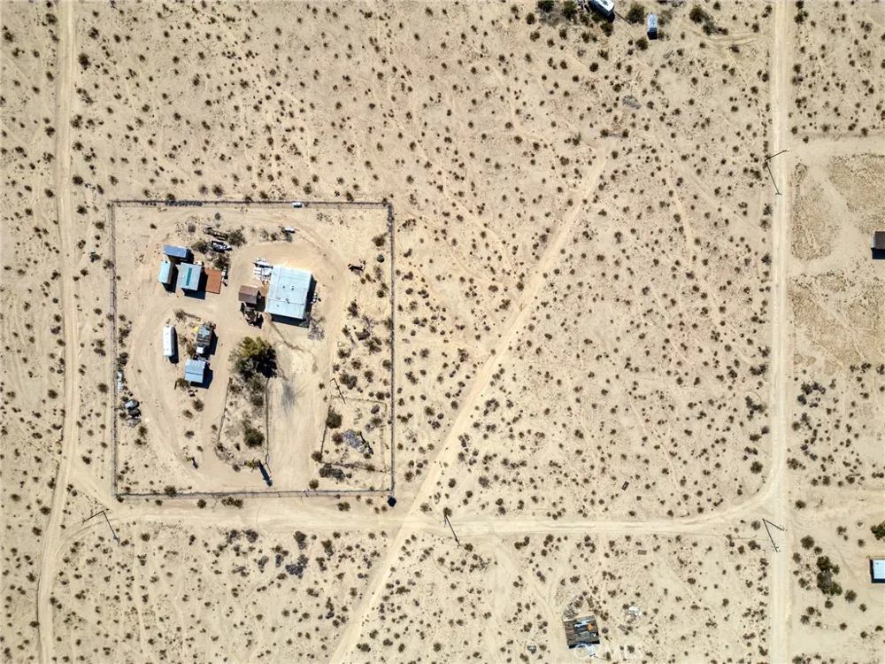69833 Sunny Sands 29 Palms, CA 92277
