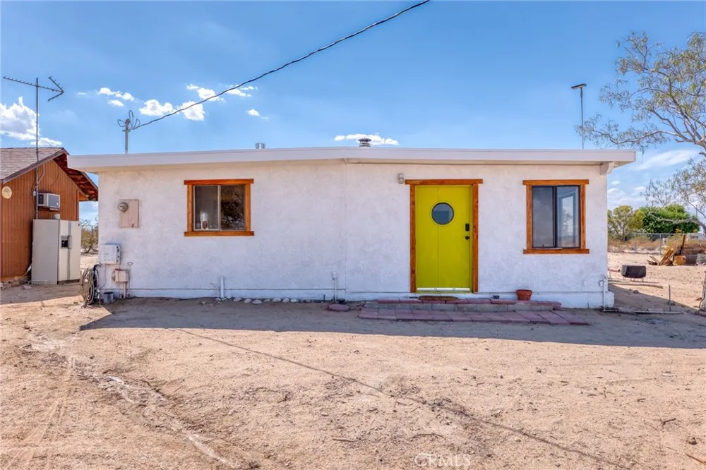 69833 Sunny Sands 29 Palms, CA 92277