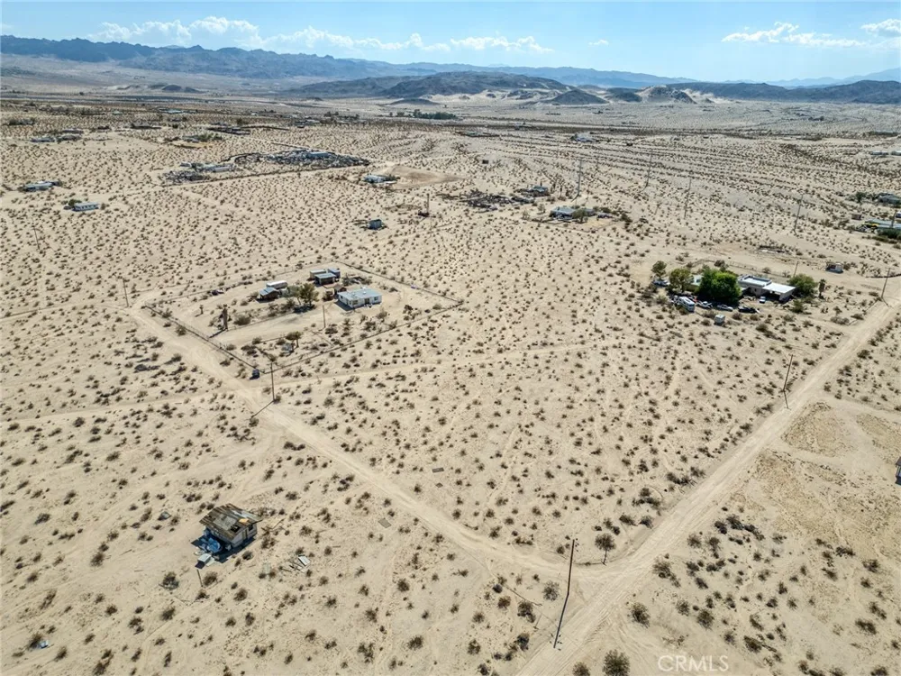 69833 Sunny Sands 29 Palms, CA 92277