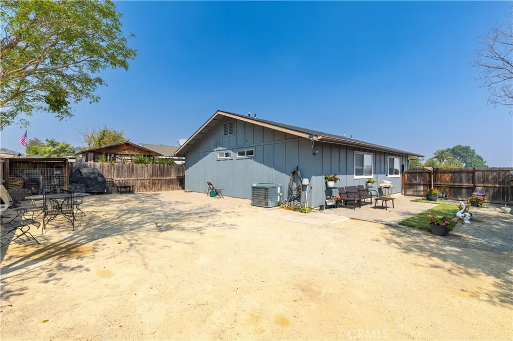 909 Mission San Miguel, CA 93451
