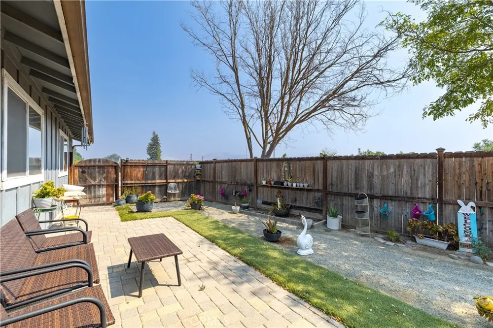 909 Mission San Miguel, CA 93451
