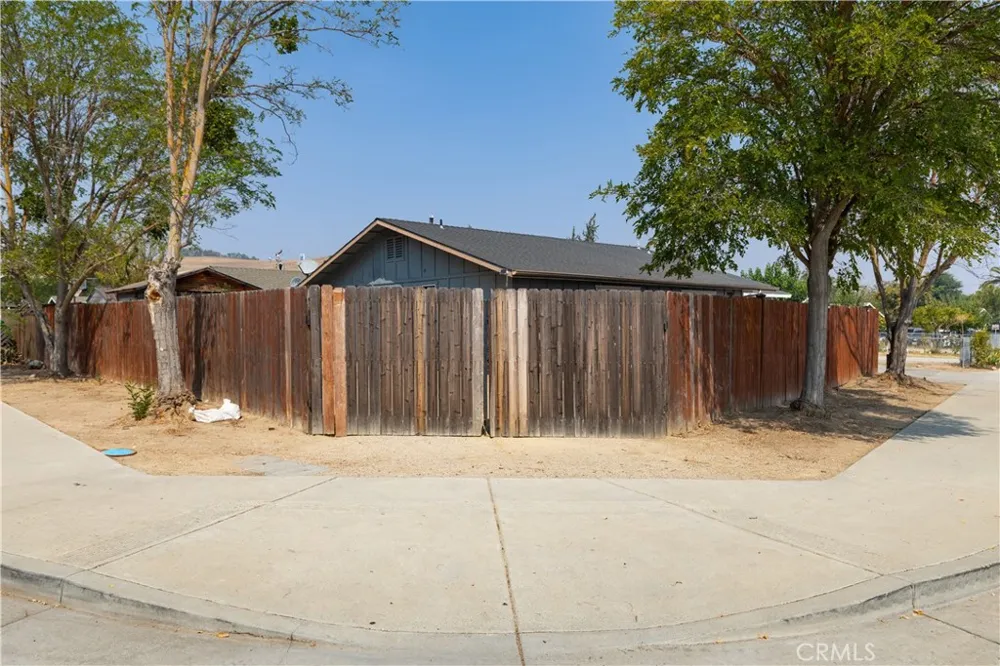 909 Mission San Miguel, CA 93451