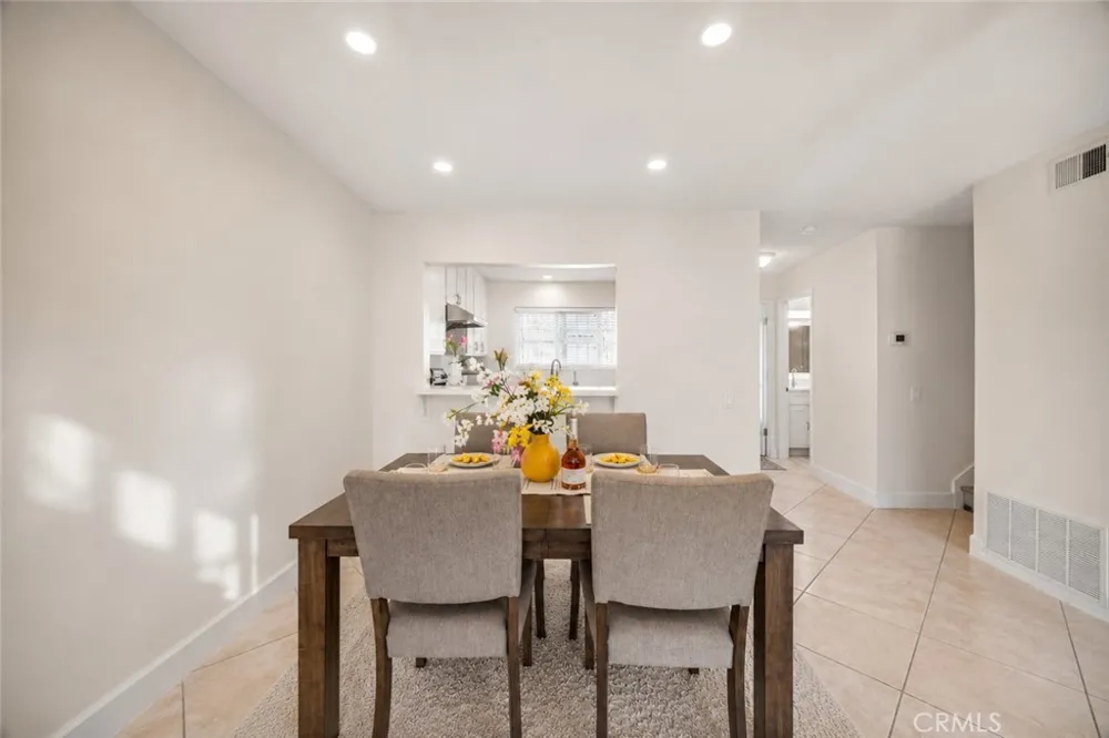 47 Fox #27 Irvine, CA 92614