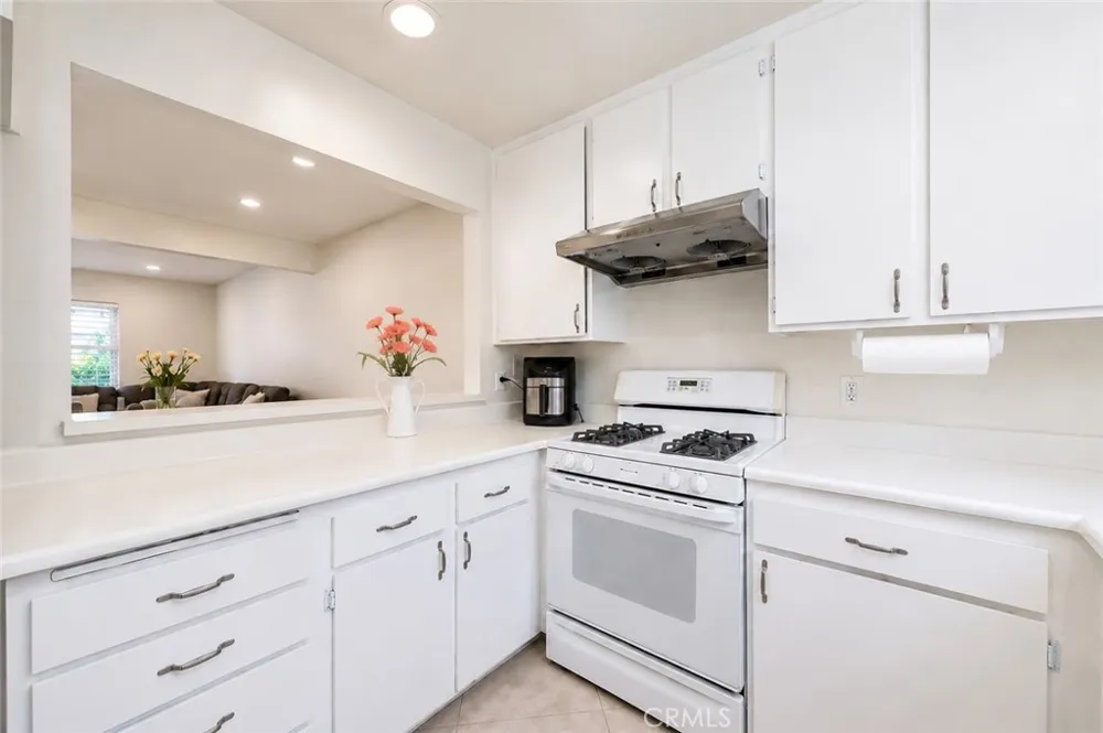 47 Fox #27 Irvine, CA 92614