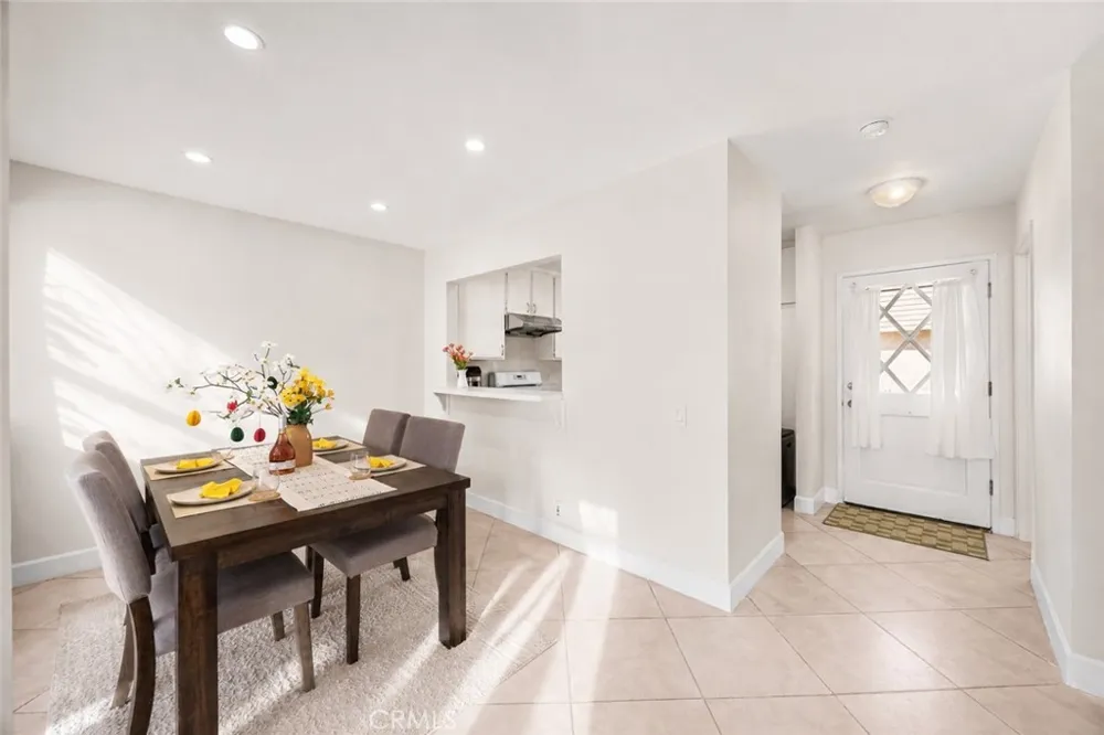 47 Fox #27 Irvine, CA 92614