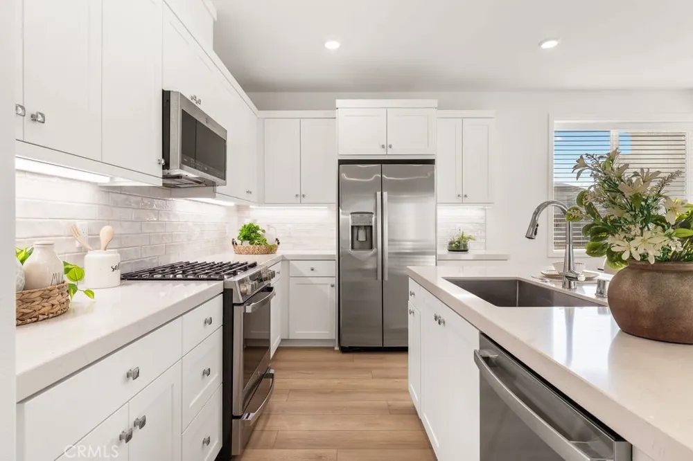 470 Lobata Irvine, CA 92618