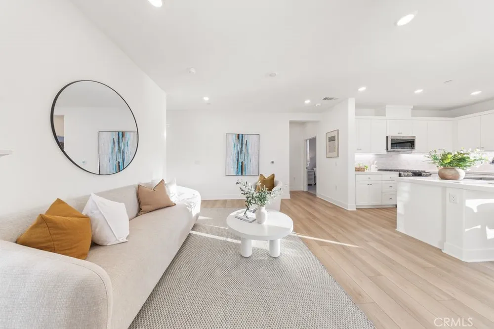470 Lobata Irvine, CA 92618