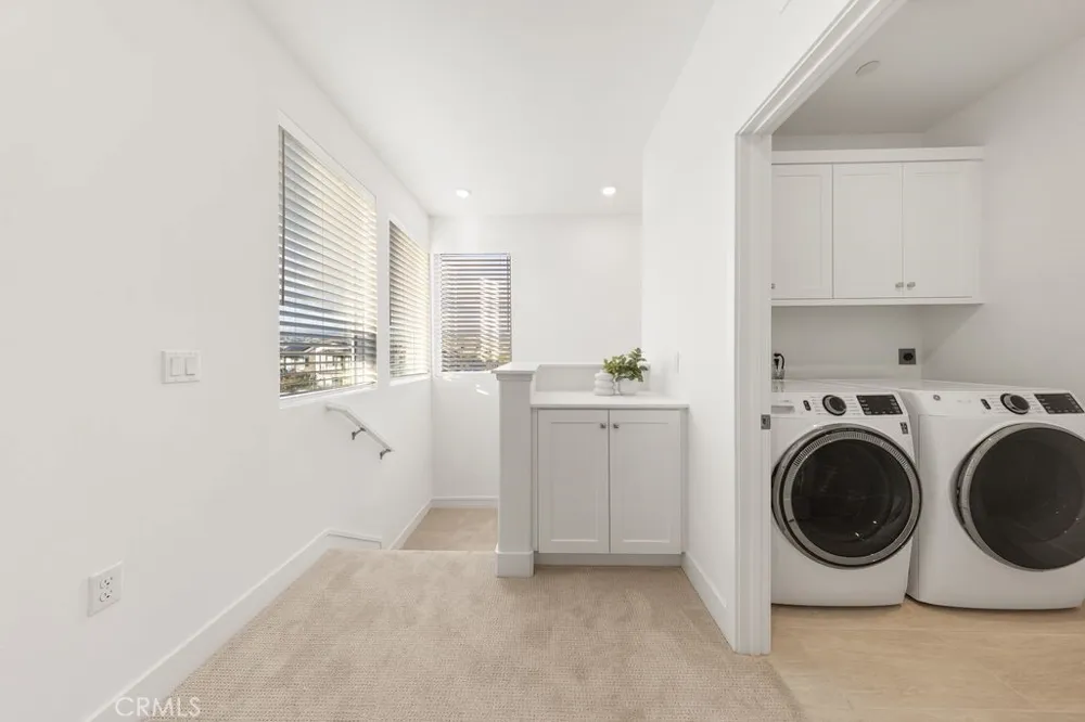 470 Lobata Irvine, CA 92618