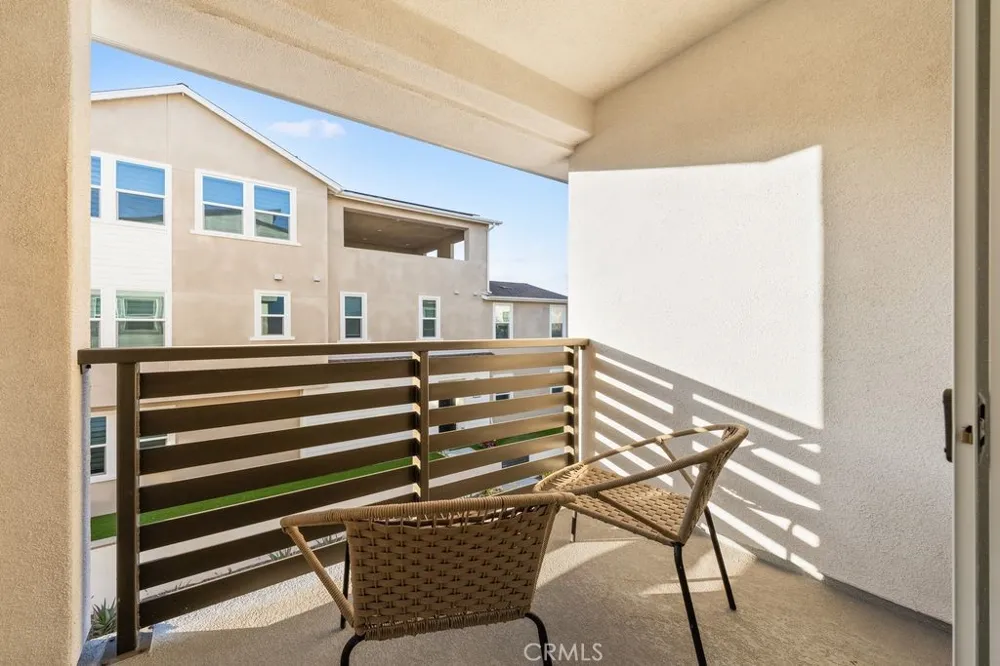 470 Lobata Irvine, CA 92618