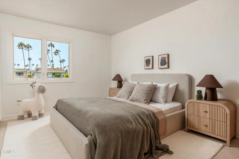 3025 Seahorse Avenue Ventura, CA 93001