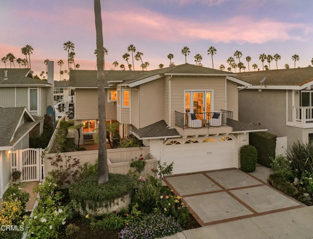 3025 Seahorse Avenue Ventura, CA 93001